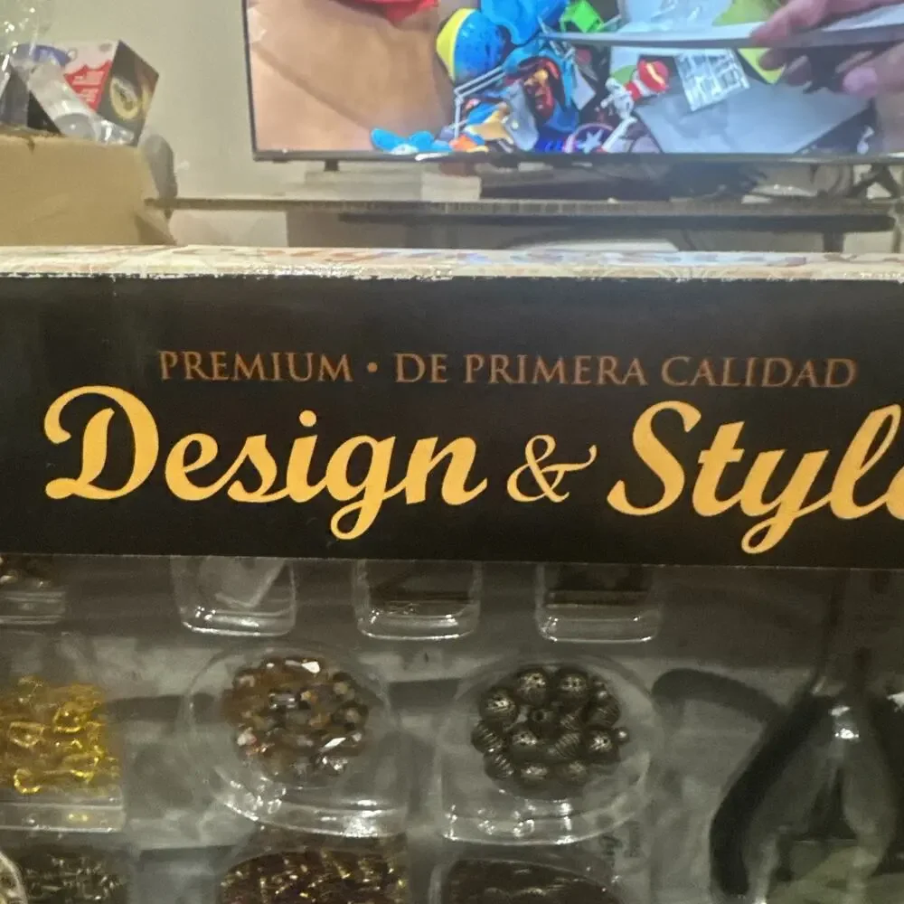 Premium De Primera Design & Style Starter Jewelry Kit! NIB Box Damage